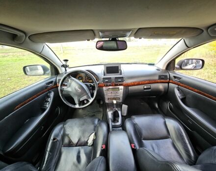 Черный Тойота Авенсис, объемом двигателя 2 л и пробегом 350 тыс. км за 2350 $, фото 12 на Automoto.ua