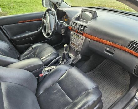 Черный Тойота Авенсис, объемом двигателя 2 л и пробегом 350 тыс. км за 2350 $, фото 9 на Automoto.ua