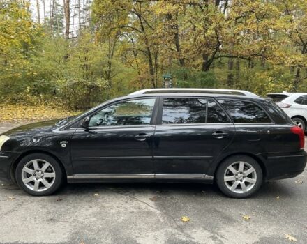 Черный Тойота Авенсис, объемом двигателя 2.2 л и пробегом 220 тыс. км за 3300 $, фото 2 на Automoto.ua