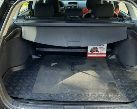 Черный Тойота Авенсис, объемом двигателя 2 л и пробегом 198 тыс. км за 5300 $, фото 7 на Automoto.ua