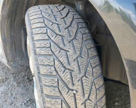 Черный Тойота Авенсис, объемом двигателя 2 л и пробегом 497 тыс. км за 2850 $, фото 1 на Automoto.ua