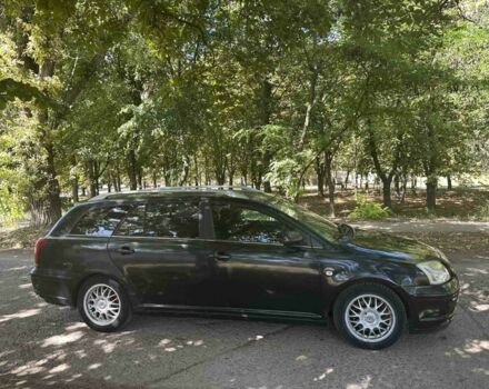 Черный Тойота Авенсис, объемом двигателя 2 л и пробегом 360 тыс. км за 2700 $, фото 1 на Automoto.ua