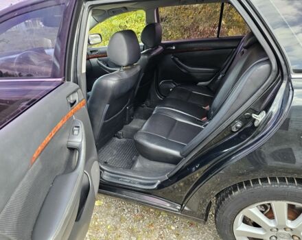 Черный Тойота Авенсис, объемом двигателя 2 л и пробегом 350 тыс. км за 2350 $, фото 14 на Automoto.ua