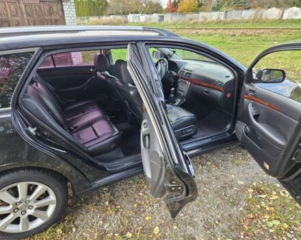 Черный Тойота Авенсис, объемом двигателя 2 л и пробегом 350 тыс. км за 2350 $, фото 6 на Automoto.ua