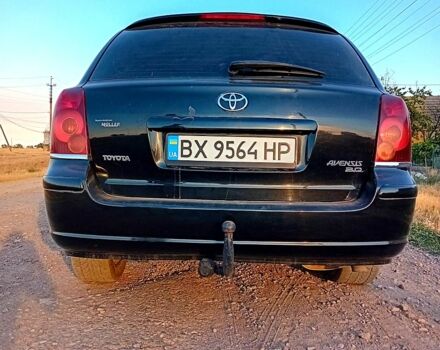 Черный Тойота Авенсис, объемом двигателя 2 л и пробегом 364 тыс. км за 6800 $, фото 2 на Automoto.ua