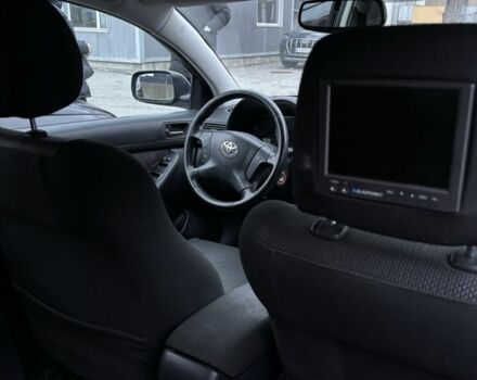 Черный Тойота Авенсис, объемом двигателя 1.8 л и пробегом 460 тыс. км за 2849 $, фото 4 на Automoto.ua
