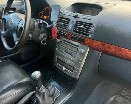 Чорний Тойота Авенсіс, об'ємом двигуна 2 л та пробігом 260 тис. км за 3600 $, фото 16 на Automoto.ua