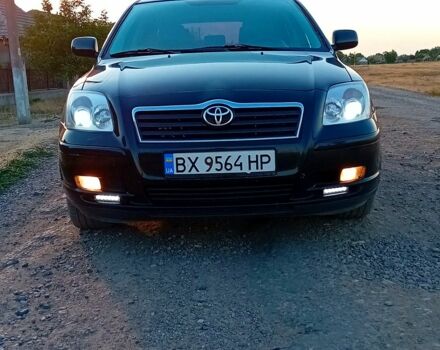Черный Тойота Авенсис, объемом двигателя 2 л и пробегом 364 тыс. км за 6800 $, фото 1 на Automoto.ua