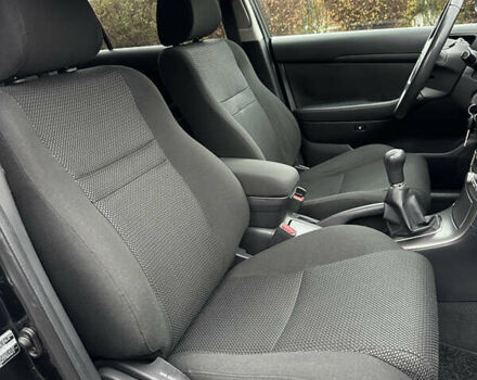 Черный Тойота Авенсис, объемом двигателя 1.8 л и пробегом 160 тыс. км за 6750 $, фото 25 на Automoto.ua