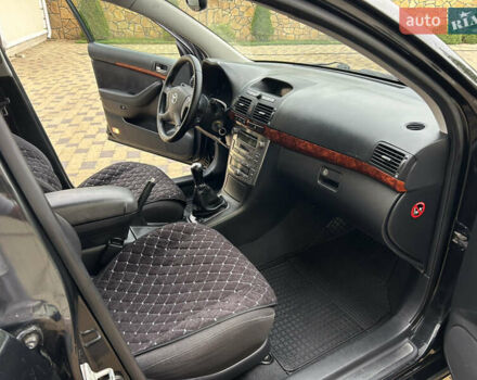 Черный Тойота Авенсис, объемом двигателя 2 л и пробегом 214 тыс. км за 5950 $, фото 14 на Automoto.ua