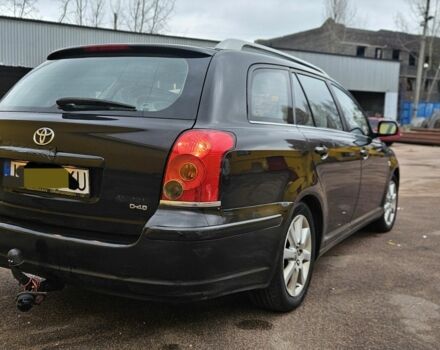 Черный Тойота Авенсис, объемом двигателя 2 л и пробегом 327 тыс. км за 2607 $, фото 7 на Automoto.ua