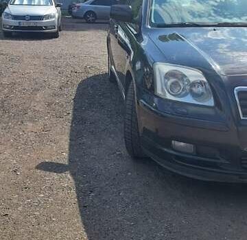Чорний Тойота Авенсіс, об'ємом двигуна 1.8 л та пробігом 310 тис. км за 4900 $, фото 8 на Automoto.ua