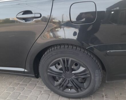 Чорний Тойота Авенсіс, об'ємом двигуна 2 л та пробігом 320 тис. км за 2650 $, фото 7 на Automoto.ua
