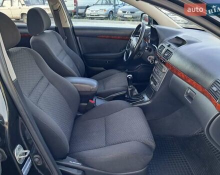 Чорний Тойота Авенсіс, об'ємом двигуна 2 л та пробігом 218 тис. км за 6500 $, фото 55 на Automoto.ua