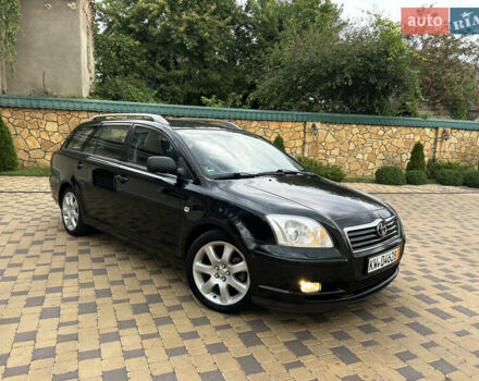 Черный Тойота Авенсис, объемом двигателя 2 л и пробегом 214 тыс. км за 5950 $, фото 4 на Automoto.ua