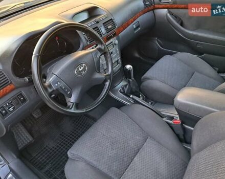 Чорний Тойота Авенсіс, об'ємом двигуна 2 л та пробігом 218 тис. км за 6500 $, фото 61 на Automoto.ua