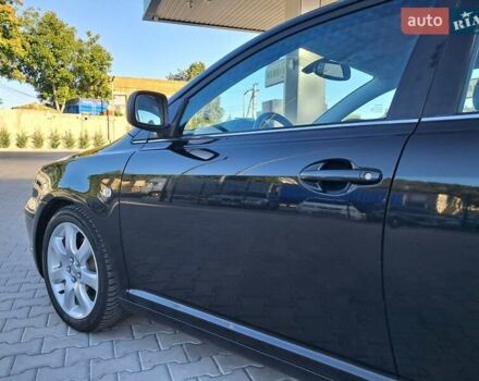 Чорний Тойота Авенсіс, об'ємом двигуна 2 л та пробігом 218 тис. км за 6500 $, фото 40 на Automoto.ua
