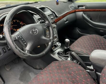 Черный Тойота Авенсис, объемом двигателя 2 л и пробегом 300 тыс. км за 3270 $, фото 6 на Automoto.ua