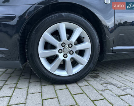 Черный Тойота Авенсис, объемом двигателя 1.8 л и пробегом 160 тыс. км за 6900 $, фото 7 на Automoto.ua