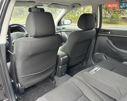 Черный Тойота Авенсис, объемом двигателя 1.8 л и пробегом 160 тыс. км за 6750 $, фото 44 на Automoto.ua