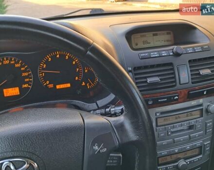 Чорний Тойота Авенсіс, об'ємом двигуна 2 л та пробігом 218 тис. км за 6500 $, фото 70 на Automoto.ua