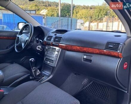 Чорний Тойота Авенсіс, об'ємом двигуна 2 л та пробігом 218 тис. км за 6500 $, фото 56 на Automoto.ua