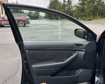 Черный Тойота Авенсис, объемом двигателя 1.8 л и пробегом 160 тыс. км за 6750 $, фото 23 на Automoto.ua