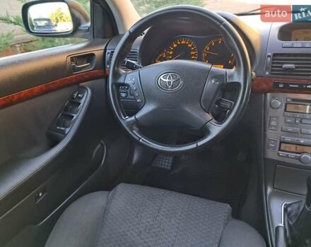 Чорний Тойота Авенсіс, об'ємом двигуна 2 л та пробігом 218 тис. км за 6500 $, фото 67 на Automoto.ua