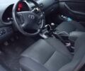 Черный Тойота Авенсис, объемом двигателя 1.8 л и пробегом 299 тыс. км за 6200 $, фото 2 на Automoto.ua