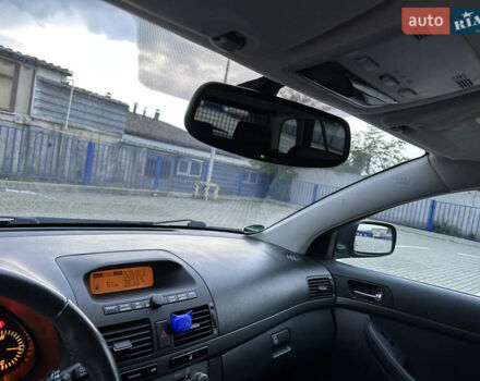 Черный Тойота Авенсис, объемом двигателя 1.8 л и пробегом 160 тыс. км за 6900 $, фото 43 на Automoto.ua