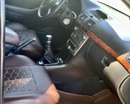 Черный Тойота Авенсис, объемом двигателя 2.2 л и пробегом 228 тыс. км за 5700 $, фото 17 на Automoto.ua