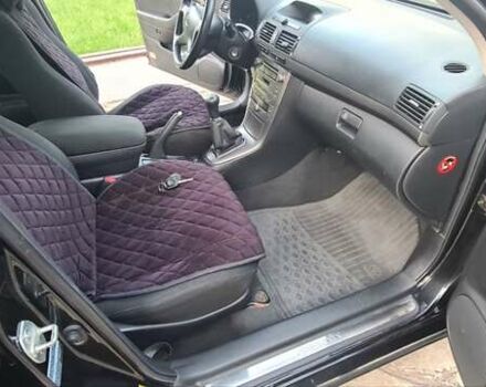 Чорний Тойота Авенсіс, об'ємом двигуна 1.8 л та пробігом 208 тис. км за 6300 $, фото 21 на Automoto.ua