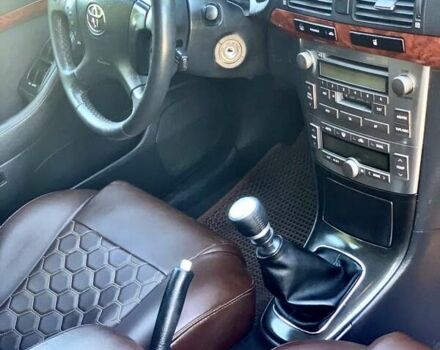 Черный Тойота Авенсис, объемом двигателя 2.2 л и пробегом 228 тыс. км за 5700 $, фото 16 на Automoto.ua