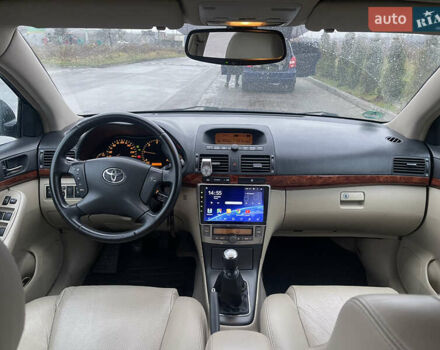 Черный Тойота Авенсис, объемом двигателя 2.23 л и пробегом 276 тыс. км за 8200 $, фото 12 на Automoto.ua