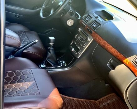 Черный Тойота Авенсис, объемом двигателя 2.2 л и пробегом 228 тыс. км за 5700 $, фото 7 на Automoto.ua