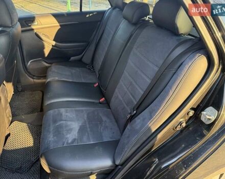 Черный Тойота Авенсис, объемом двигателя 2 л и пробегом 430 тыс. км за 6000 $, фото 3 на Automoto.ua