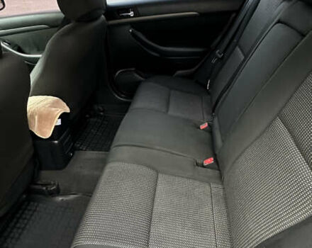 Черный Тойота Авенсис, объемом двигателя 1.79 л и пробегом 303 тыс. км за 5500 $, фото 12 на Automoto.ua