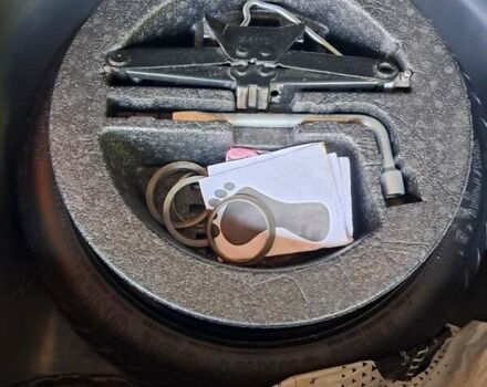 Чорний Тойота Авенсіс, об'ємом двигуна 2.2 л та пробігом 248 тис. км за 6650 $, фото 3 на Automoto.ua