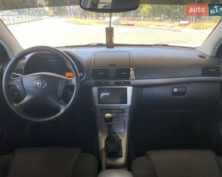 Черный Тойота Авенсис, объемом двигателя 2 л и пробегом 309 тыс. км за 7100 $, фото 18 на Automoto.ua