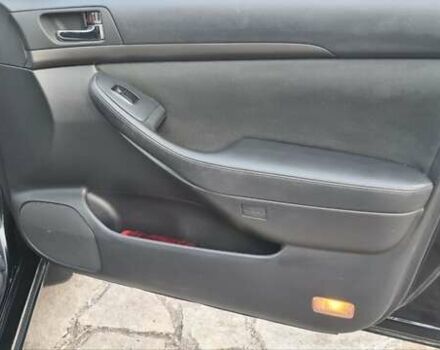 Чорний Тойота Авенсіс, об'ємом двигуна 1.8 л та пробігом 208 тис. км за 6300 $, фото 24 на Automoto.ua
