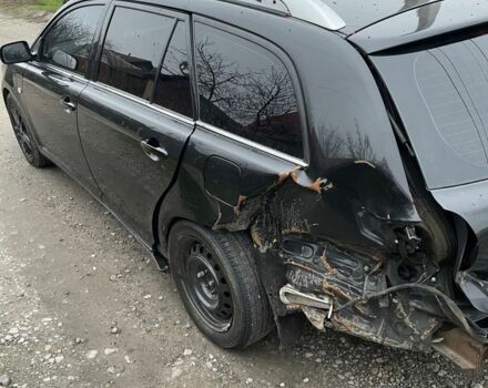Черный Тойота Авенсис, объемом двигателя 2 л и пробегом 230 тыс. км за 3300 $, фото 4 на Automoto.ua