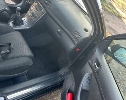 Черный Тойота Авенсис, объемом двигателя 2 л и пробегом 203 тыс. км за 2000 $, фото 5 на Automoto.ua