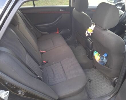 Чорний Тойота Авенсіс, об'ємом двигуна 2.2 л та пробігом 323 тис. км за 5500 $, фото 11 на Automoto.ua