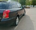 Чорний Тойота Авенсіс, об'ємом двигуна 2 л та пробігом 250 тис. км за 5600 $, фото 2 на Automoto.ua