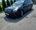 Черный Тойота Авенсис, объемом двигателя 2.2 л и пробегом 340 тыс. км за 5500 $, фото 1 на Automoto.ua
