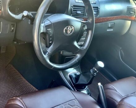 Черный Тойота Авенсис, объемом двигателя 2.2 л и пробегом 228 тыс. км за 5700 $, фото 12 на Automoto.ua