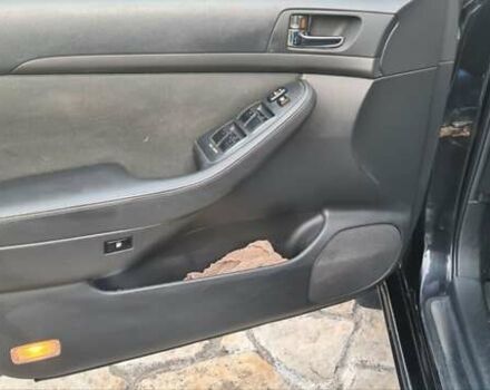 Чорний Тойота Авенсіс, об'ємом двигуна 1.8 л та пробігом 208 тис. км за 6300 $, фото 27 на Automoto.ua