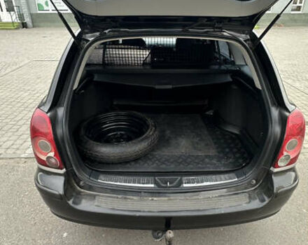 Черный Тойота Авенсис, объемом двигателя 1.79 л и пробегом 303 тыс. км за 5500 $, фото 7 на Automoto.ua