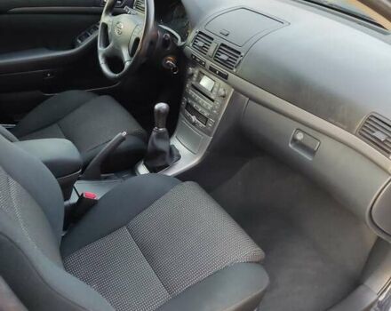 Черный Тойота Авенсис, объемом двигателя 1.8 л и пробегом 225 тыс. км за 7850 $, фото 26 на Automoto.ua