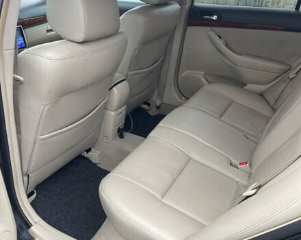 Черный Тойота Авенсис, объемом двигателя 2.23 л и пробегом 276 тыс. км за 8200 $, фото 11 на Automoto.ua